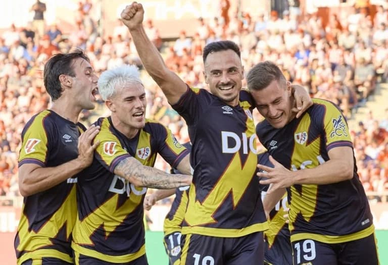 La Liga: Βαγιεκάνο - Χιρόνα 3-1, με λάθη του Γκαζανίγκα