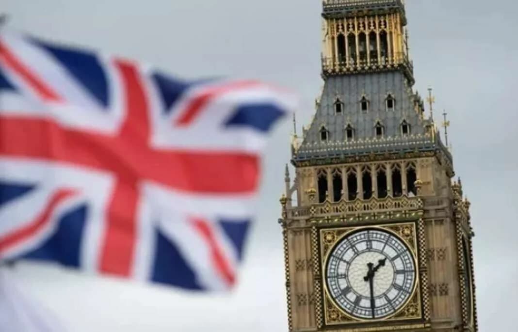 英国政府消息人士：迫于压力，汗的辞职不可避免