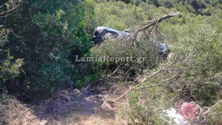 Φθιώτιδα: Αυτοκίνητο έπεσε σε γκρεμό – Διάσωση τριών επιβατών