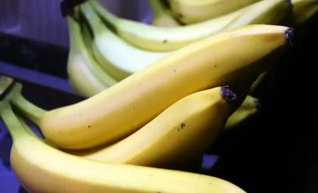 5 alimentos ricos en electrolitos para mantenerse hidratado