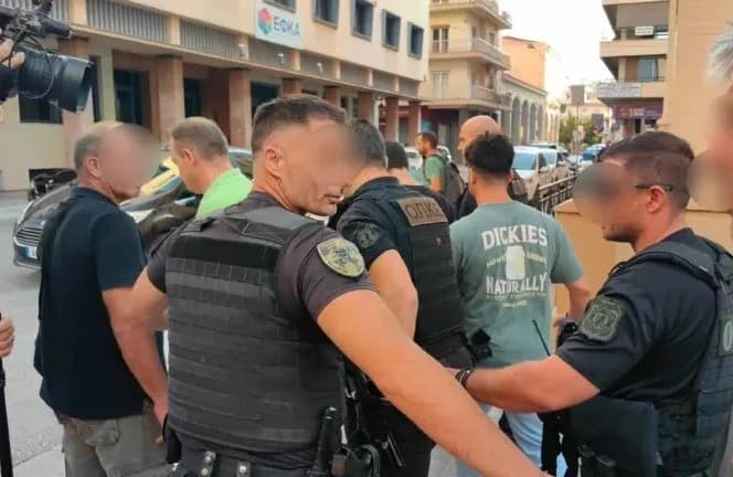 Προφυλακιστέοι οι δύο για τον εμπρησμό στα Συχαινά Πατρών