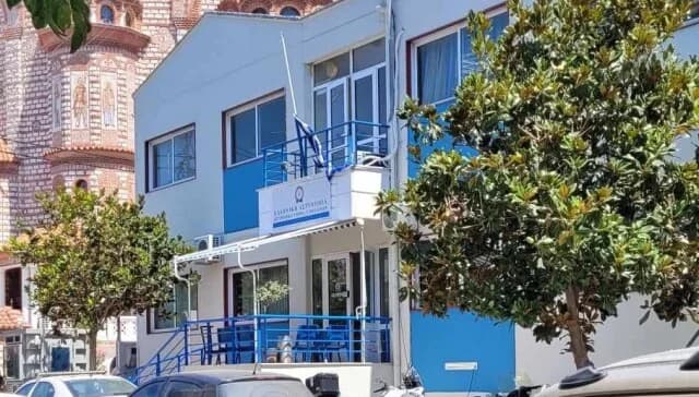 Chalkidiki: Minderjährige müssen sich wegen Raubes an 15-Jährigem verantworten
