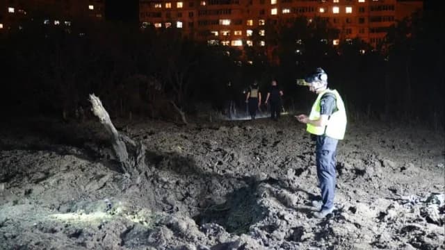 Ρωσικά πλήγματα στην Ουκρανία: 13 τραυματίες πριν τις συνομιλίες στον Λευκό Οίκο