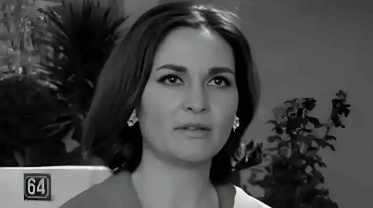 Actress Eleni Karpeta, Wife of Nikos Xanthopoulos, Passes Away