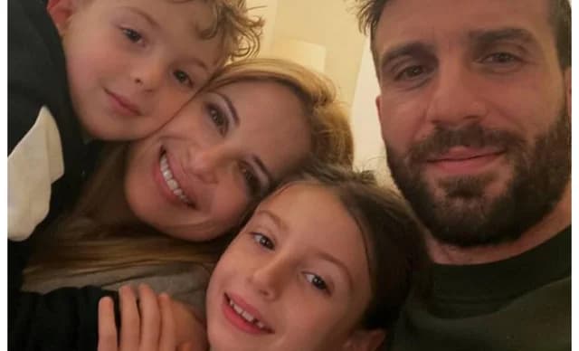 Christiana Aristotelous' Daughter Turns… Paparazzi! (PHOTO)