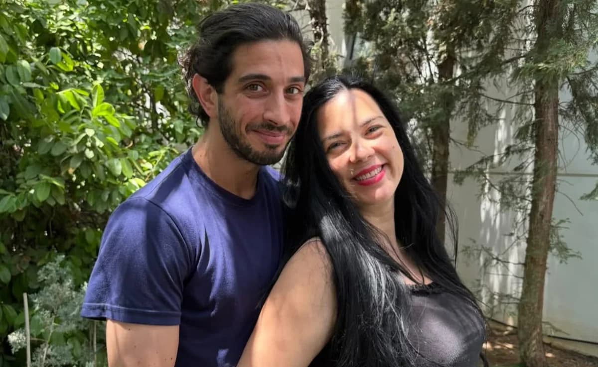 Anna Tsoukala: Se convierte en madre a los 50 – Primera foto con su hijo