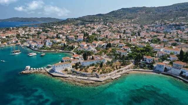 Spetses: 18-Jähriger nach Angriff in kritischem Zustand