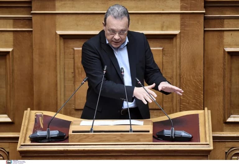 Φάμελλος: Επίθεση στον Μητσοτάκη για το ΕΣΥ και την ιδιωτικοποίηση