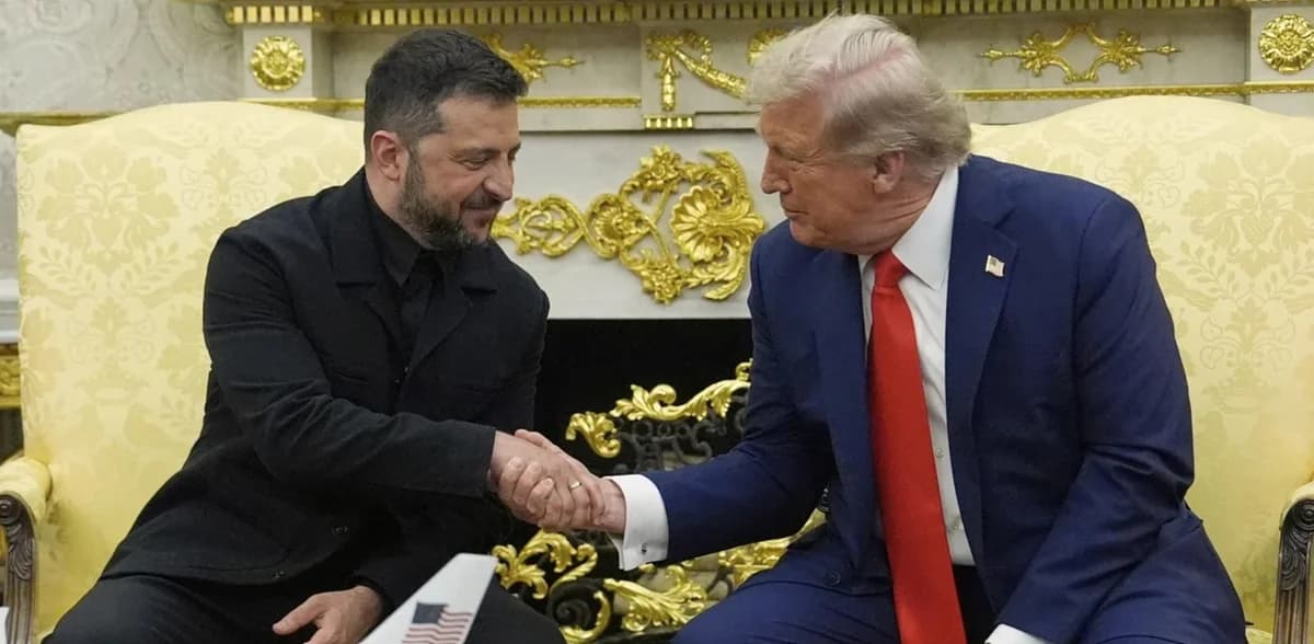 Трамп и журналист прокомментировали костюм Зеленского