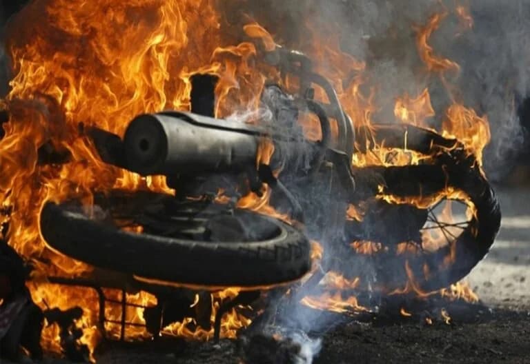 Strovolos: Motorcycle Arson in the Early Hours