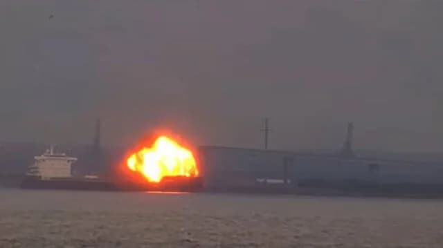 Explosión en barco de propiedad griega en Baltimore - Sin heridos