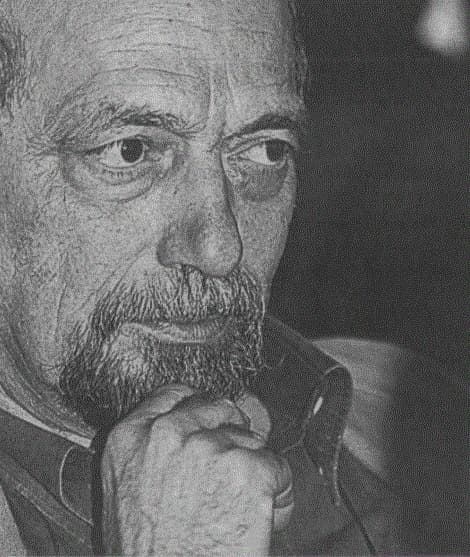 米哈利斯·帕帕吉安纳基斯：向政治家和学者致敬
