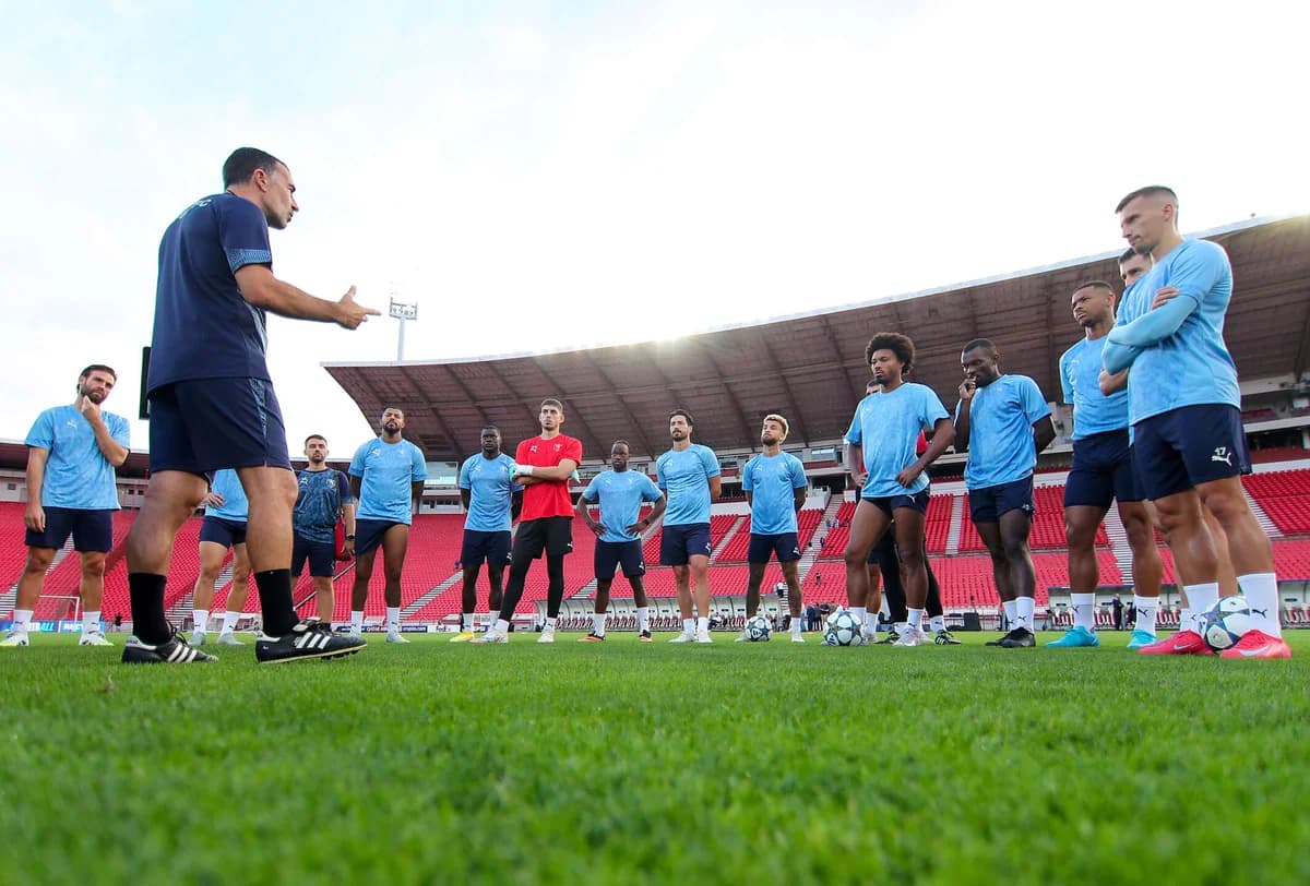 פאפוס FC: ההרכב הפותח למשחק מול הכוכב האדום