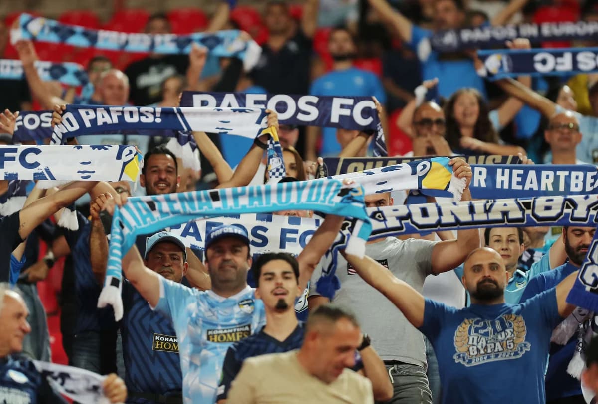 Aficionados de Pafos orgullosos en el «Rajko Mitić» (fotos)