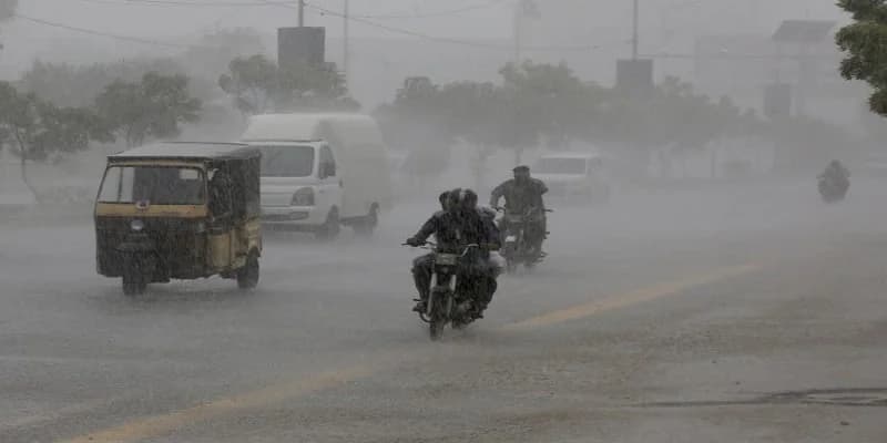 Pakistán: Al menos 10 muertos por las lluvias torrenciales en Karachi
