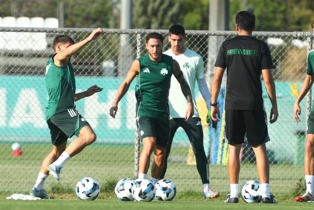 Panathinaikos: Calabria im Kader für Samsunspor, Jedvaj fehlt