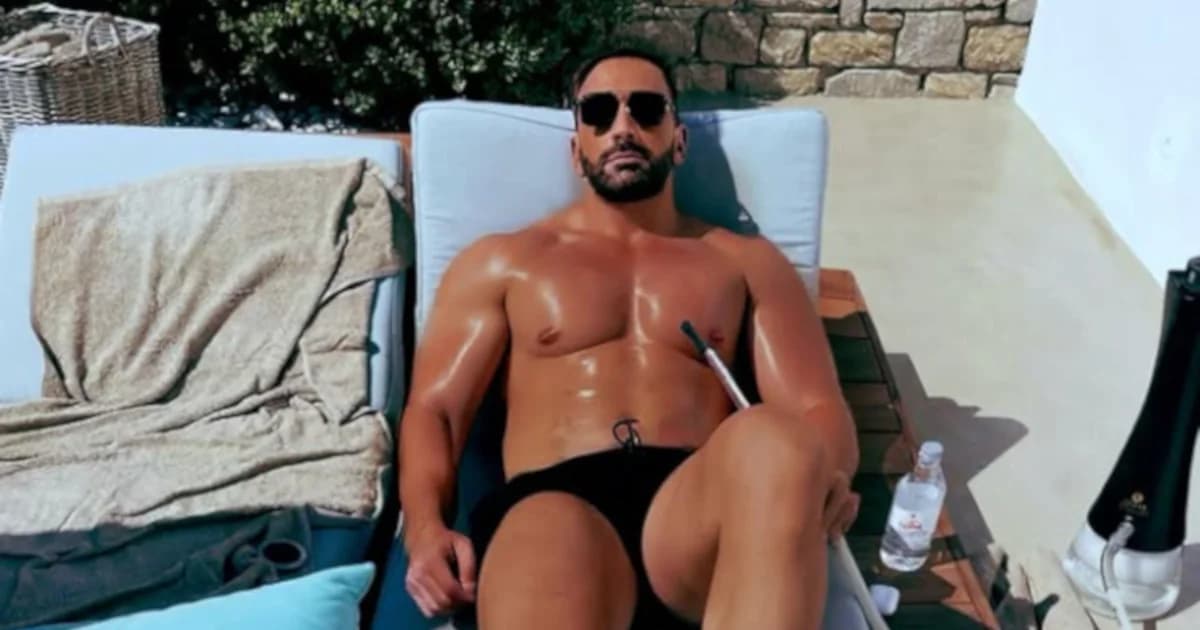 Nikos Koklonis: Foto en topless y comentarios en Instagram