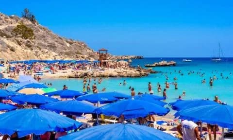 Fires Impact Bookings: Tourists Hesitant, November 'Buttoned Up'