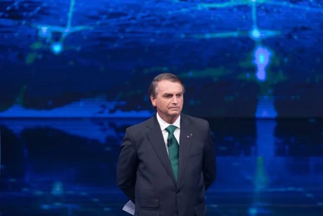 Τελεσίγραφο στον Μπολσονάρου για απόπειρα διαφυγής στην Αργεντινή