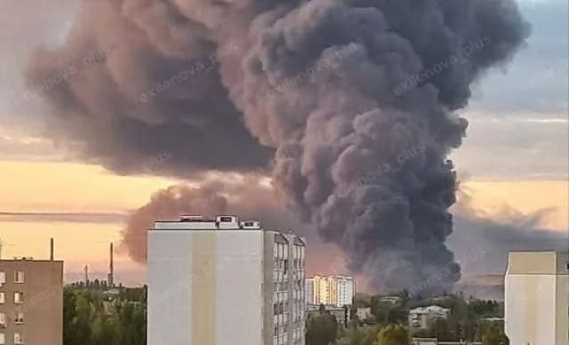 רוסיה: מחסור בדלק מדווח לאחר תקיפות על בתי זיקוק