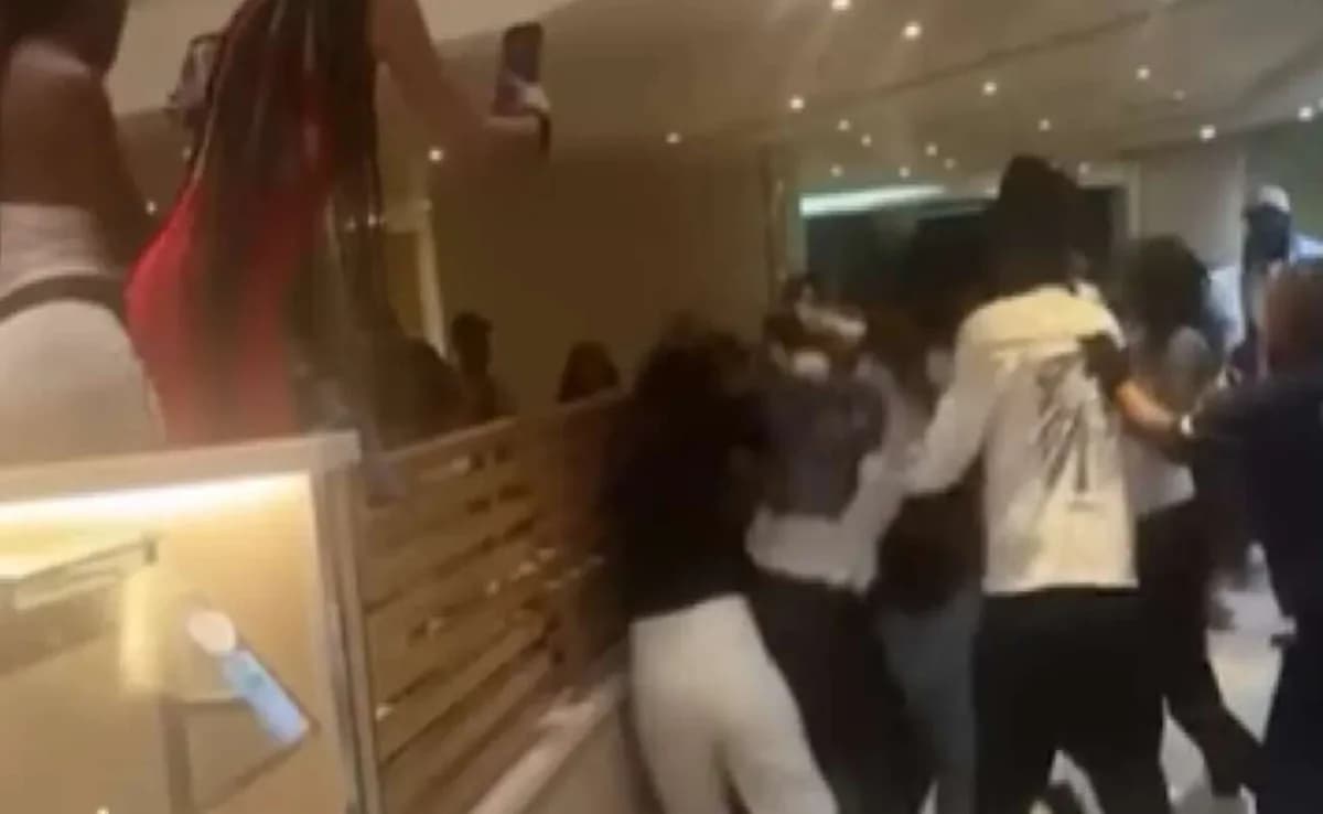 Video: Schlägerei auf Kreuzfahrtschiff wegen Chicken Nuggets
