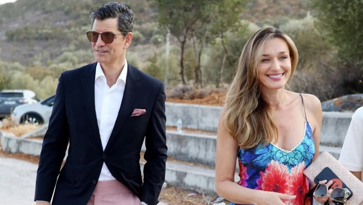 Sakis Rouvas: Katia Zygouli in Korfu fotografiert