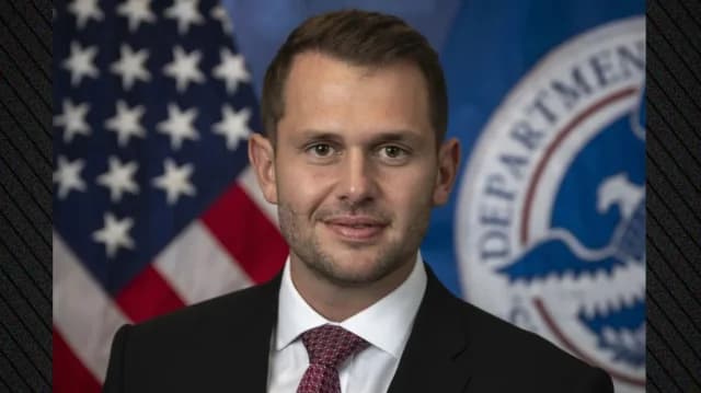 Aris Koukourmelis: Beigeordneter Minister für Heimatschutz in den USA