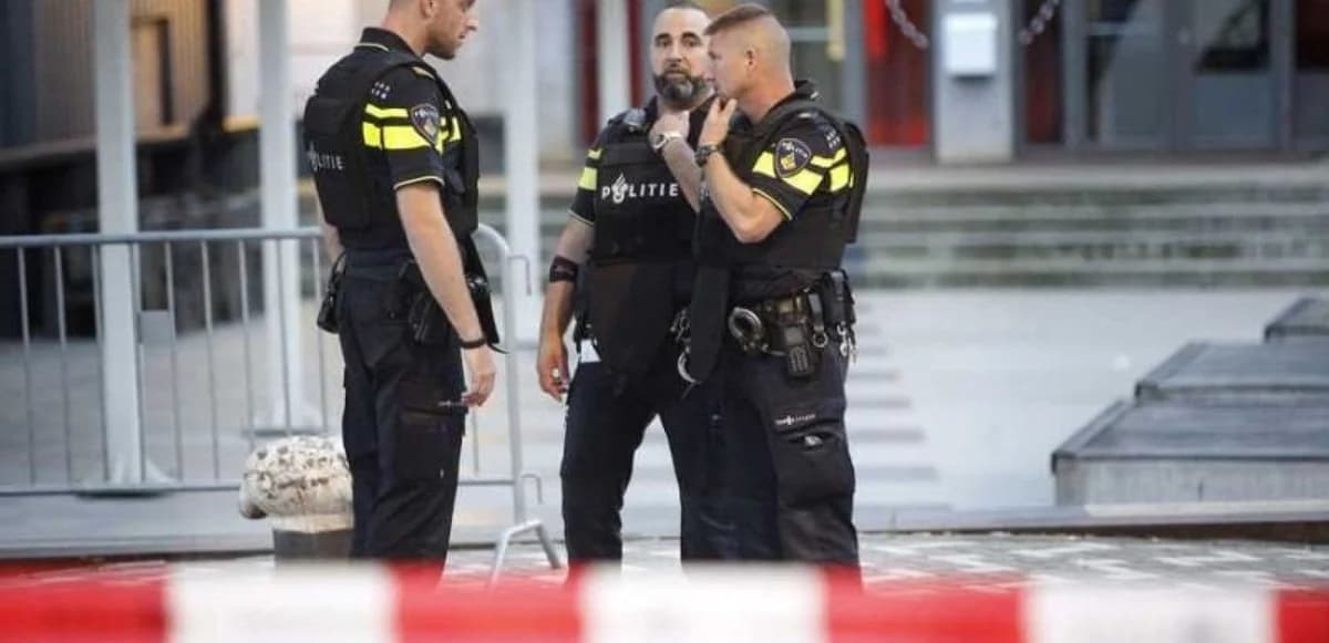 Two Dutch Teenagers Found Dead in Istanbul Hotel