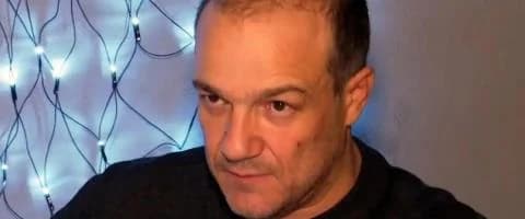 פוטיס ספירוס: "גיליתי שאני הומו מגיל צעיר, אבא שלי היה אלכוהוליסט"