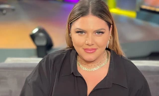 Danae Barka: Publicación topless desde Syros