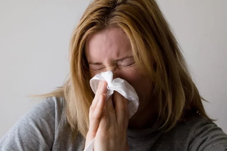 Gehirn aktiviert Immunsystem schon beim Anblick kranker Menschen