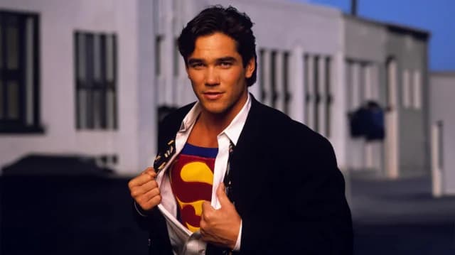 Dean Cain es objeto de burlas por su dificultad en el entrenamiento de inmigración de EE. UU.