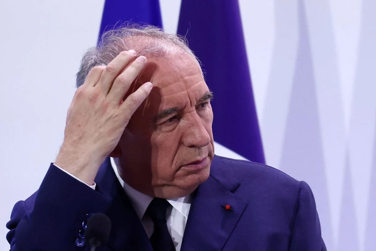 Γαλλία: Ο Μπαϊρού ζητά ψήφο εμπιστοσύνης