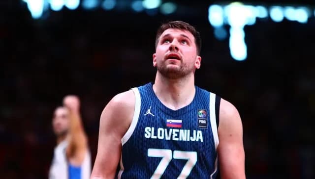 Dončić critica a sus compañeros tras la dura derrota ante Serbia