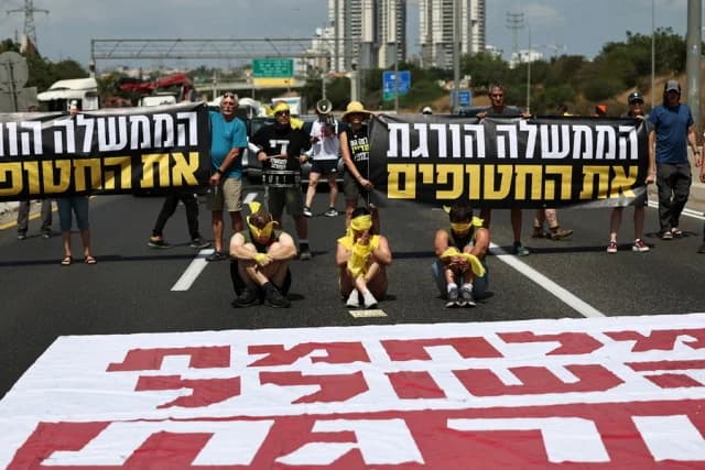 Israel: Tel Aviv Protests Demand Hostage Release Deal