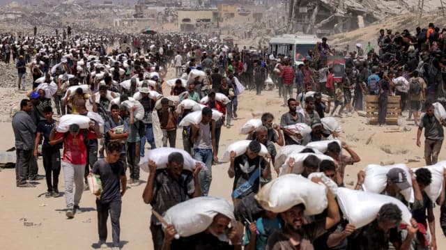 Naher Osten: Einwohner von Gaza-Stadt fliehen vor israelischen Bombardierungen