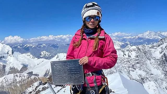 Notruf für russische Bergsteigerin in Kirgisistan: 'Sie ist noch am Leben'
