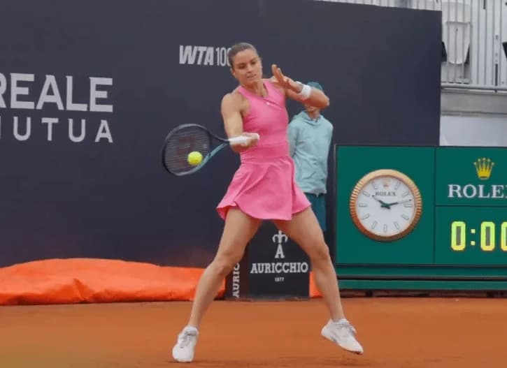 Sakkari Advances to US Open Second Round, Defeats Maria