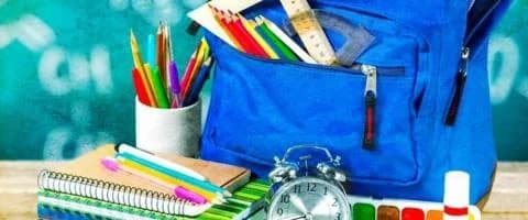 Πάνω από 600 παιδιά από πυρόπληκτες περιοχές Λεμεσού λαμβάνουν σχολικά είδη