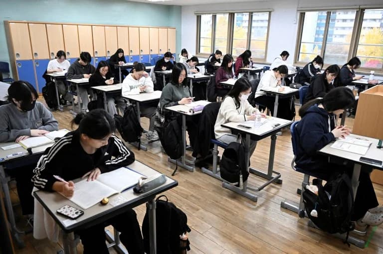 Südkorea verbietet Handys in Schulen wegen Sucht