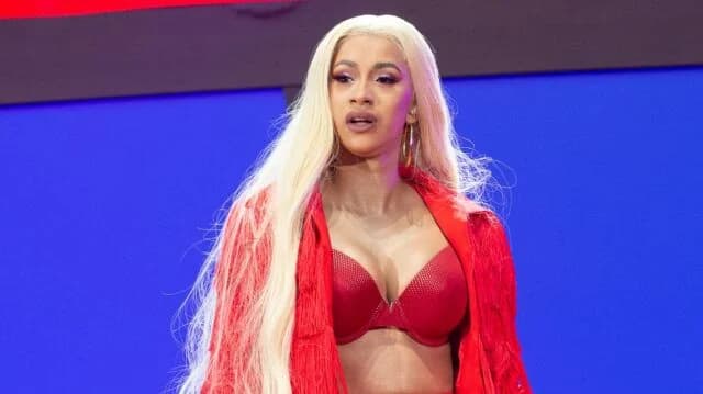Cardi B: Klage wegen Körperverletzung von Frau eingereicht