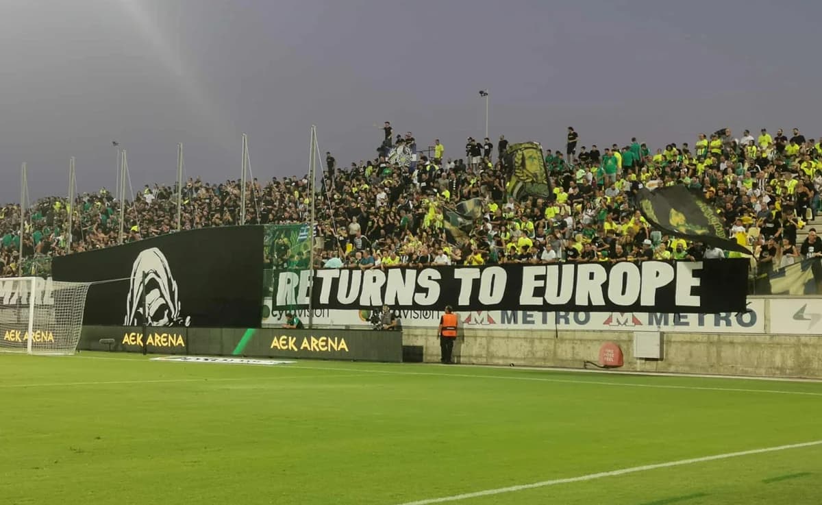 קבלת פנים חמה לאוהדי א.א.ק באצטדיון «AEK Arena» (וידאו)