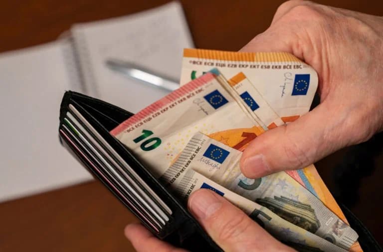 ΕΦΚΑ: Αναδρομικά έως 4.000€ σε 370.000 συνταξιούχους