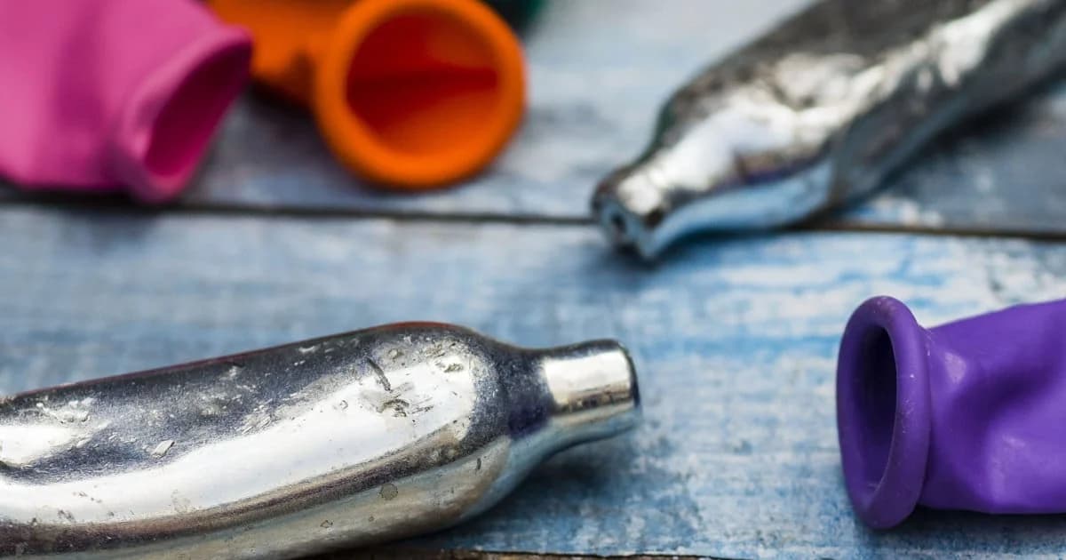 Famagusta: Incautación de 'gas de la risa' y productos de tabaco