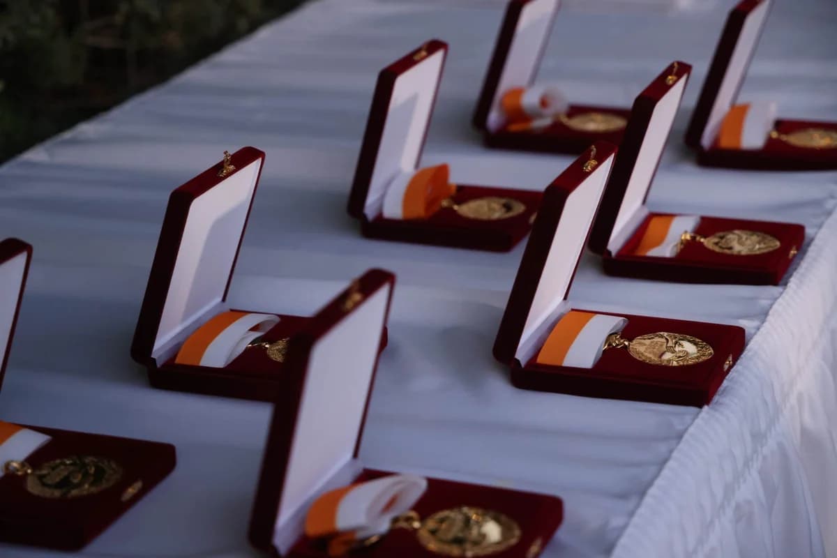 Präsident Christodoulides verleiht Medaille für herausragende Verdienste an zyprische Diaspora