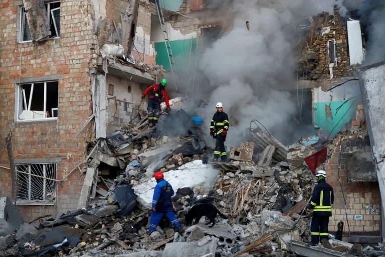 Ucrania: 12 muertos en Kiev – Ciudades fortificadas en el punto de mira