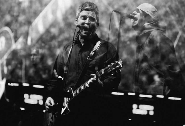 Pelea Estalla en Concierto de Oasis en Toronto: Pelea en las Gradas