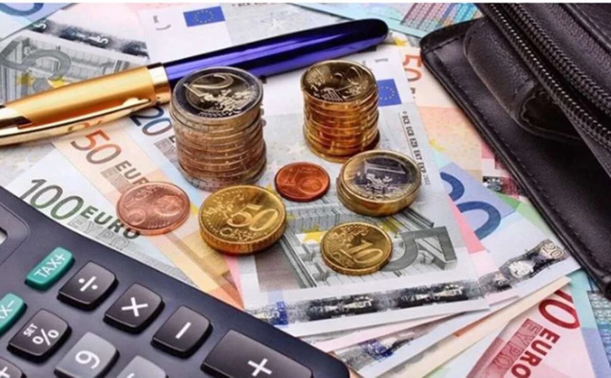 Kreditnachfrage verlangsamt sich im Juli