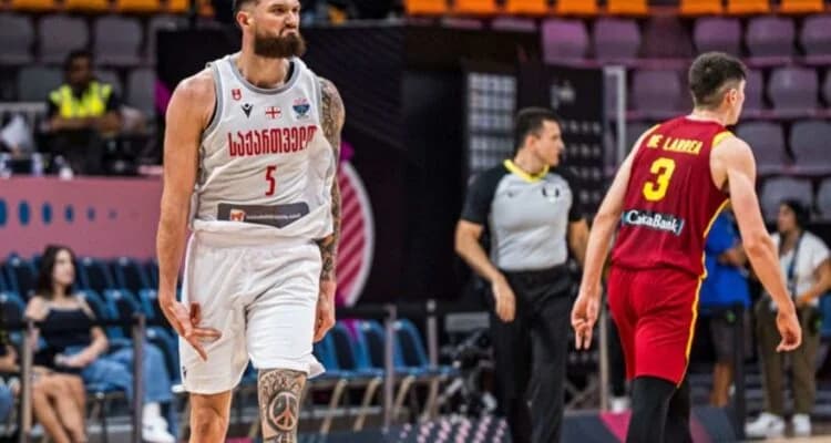 Εντυπωσιακή νίκη της Γεωργίας επί της Ισπανίας στο Ευρωμπάσκετ 2025
