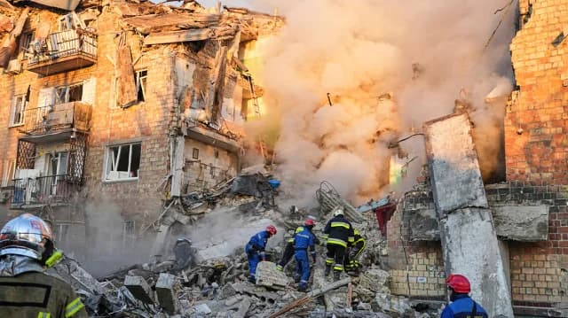 乌克兰：俄罗斯袭击基辅造成至少 19 人死亡